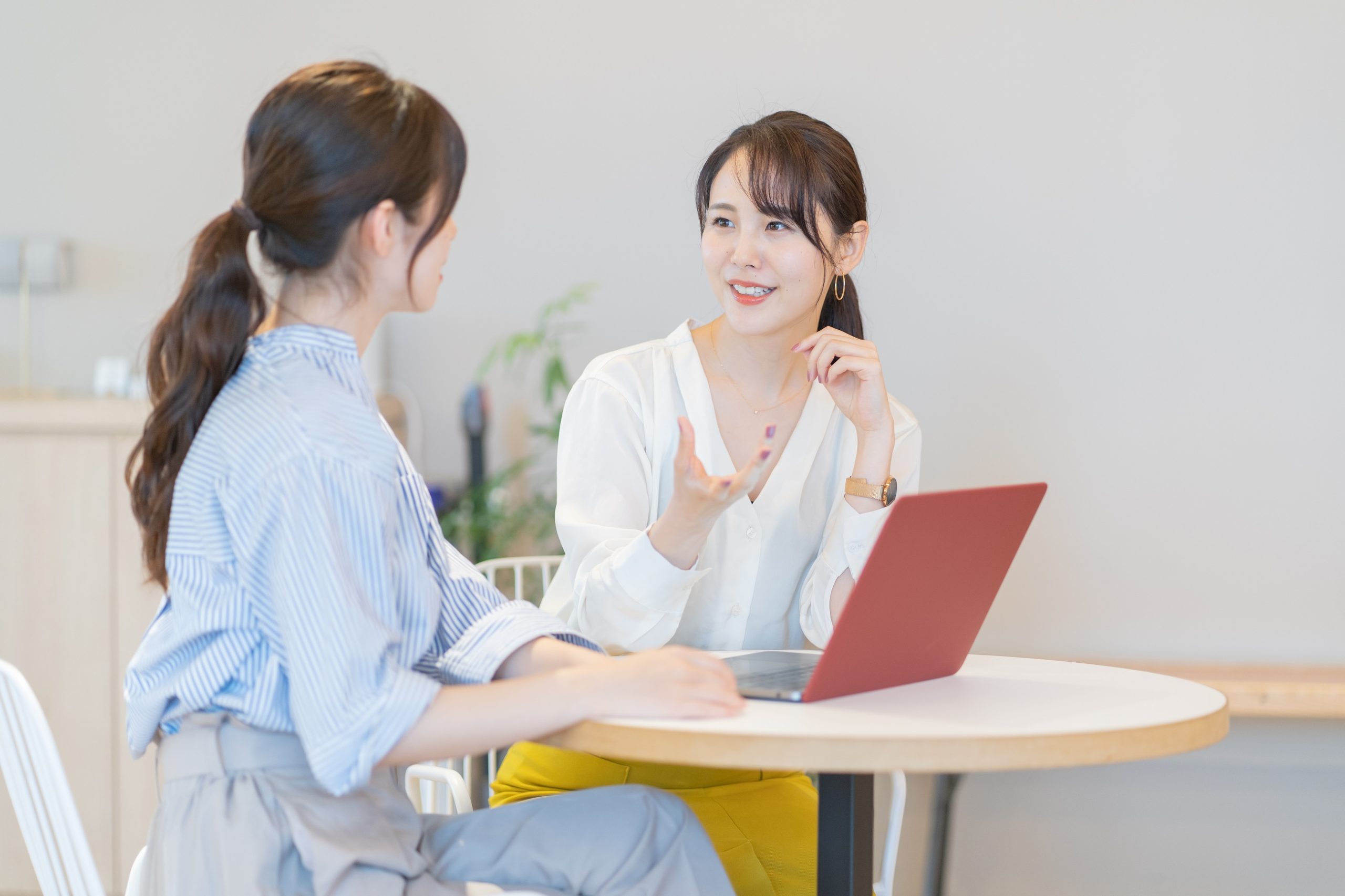 アジア人女性 2人 ポートレート