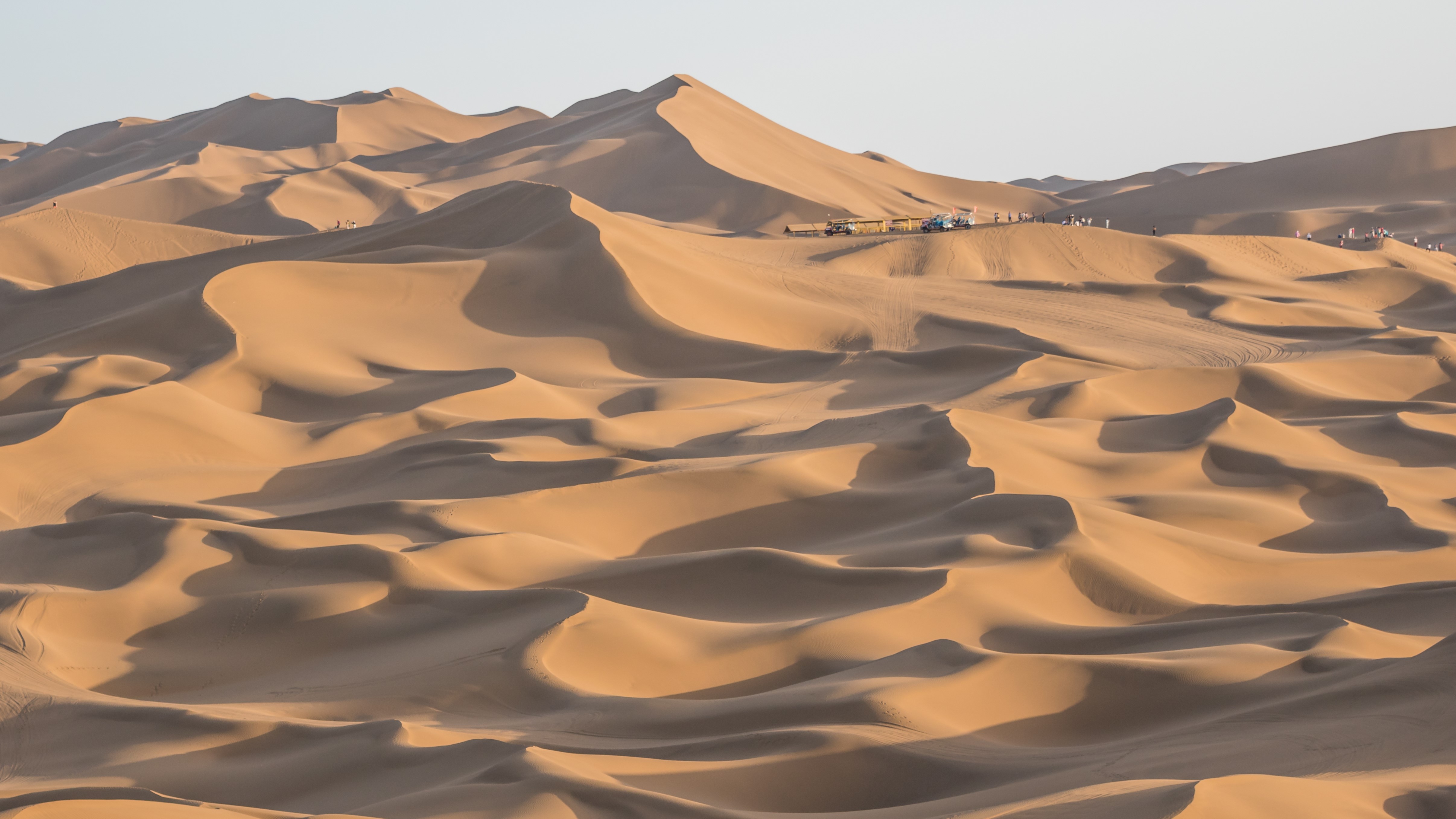 Taklamakan Desert, Tiongkok: Salah Satu dari 10 Gurun Terbesar di Dunia