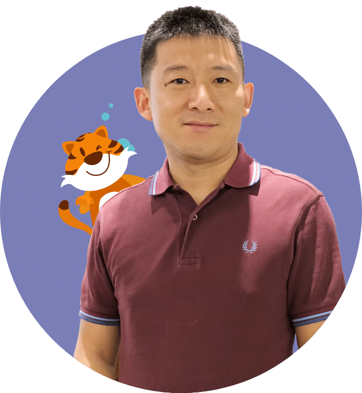 Hugh Yeo with Tigo on shoulder