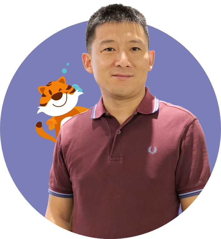Hugh Yeo with Tigo on shoulder